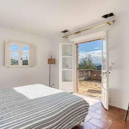 - De Standing Avec Piscine & Vue Villa Sainte-Maxime