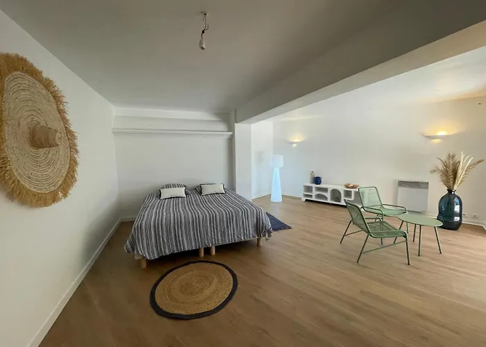 - De Standing Avec Piscine & Vue Villa *