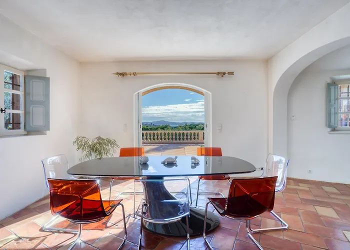 - De Standing Avec Piscine & Vue *